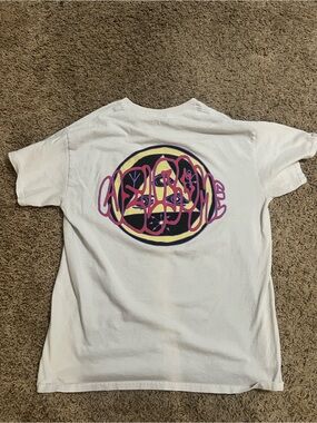 Welcome Skater Tshirt with Pink and Yellow Circular Design